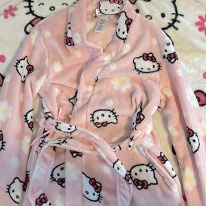 Hello Kitty Daisy Robe